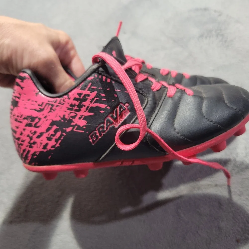 Brava Girls Soccer Cleats 12D‎ Black Pink Splatter Athletic Sporty Shoes